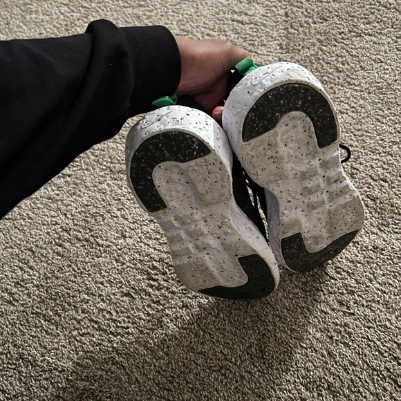 Nike - Picture 4 of 4